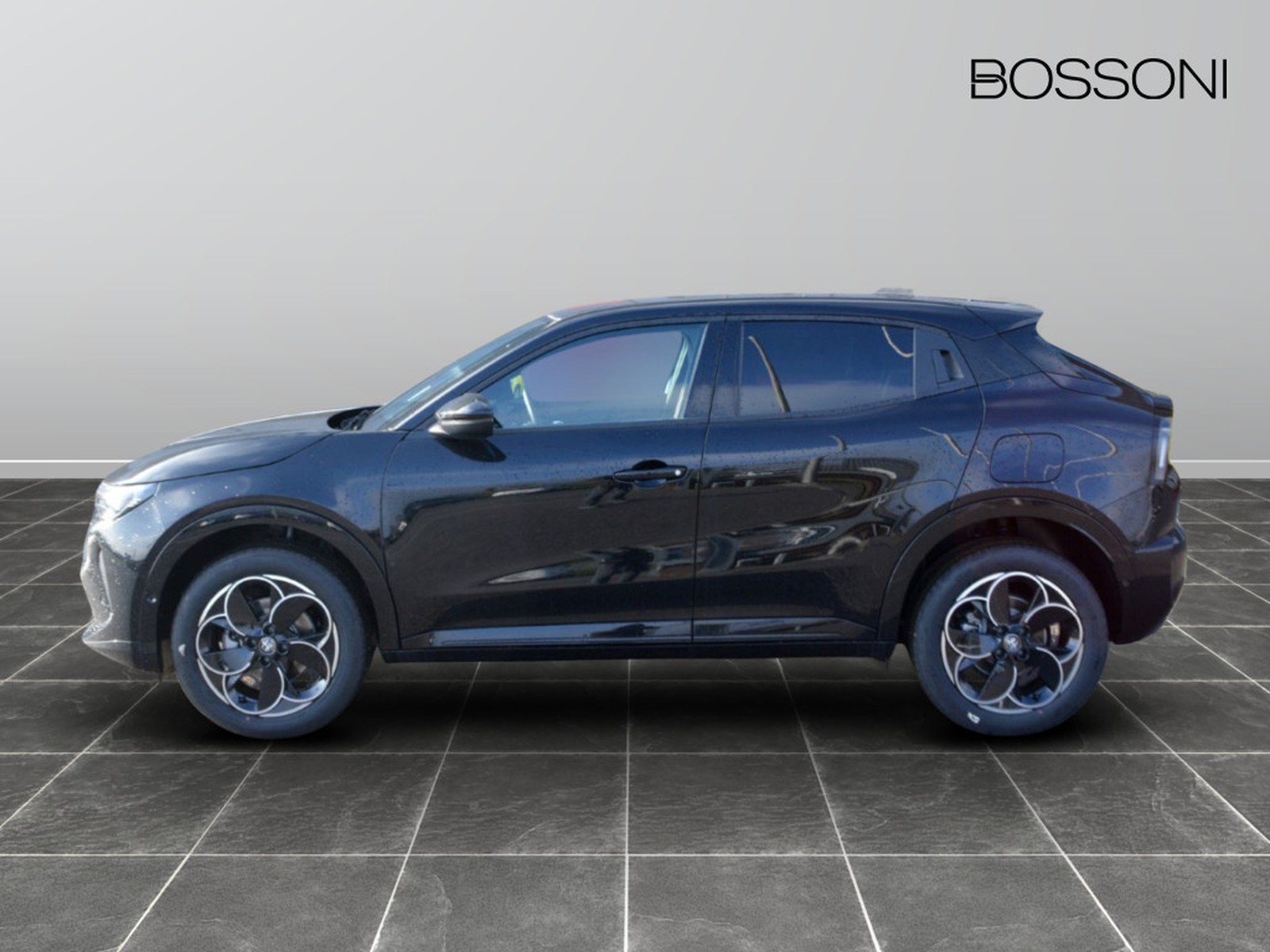 24 - Alfa Romeo Junior 1.2 hybrid 145cv ibrida q4 edct6