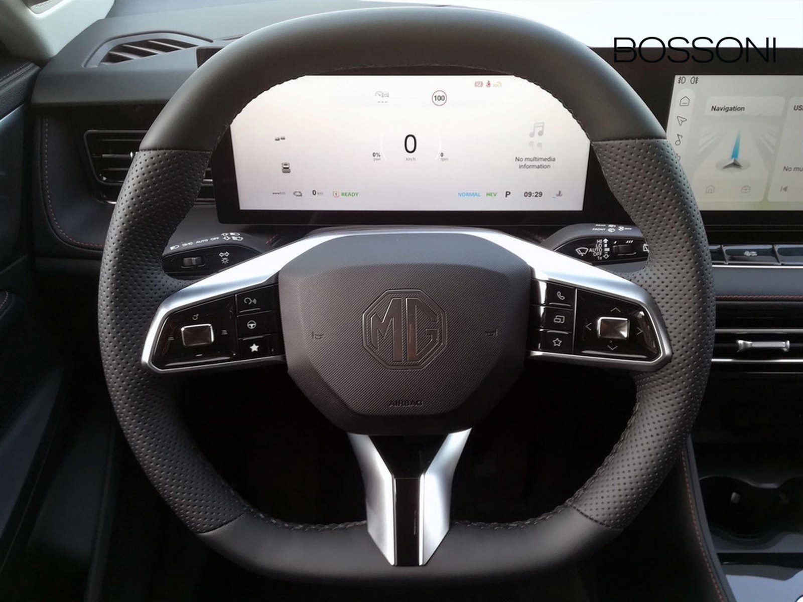 9 - Mg HS 1.5 phev luxury auto