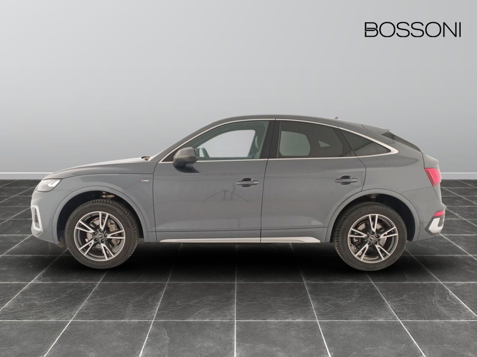 3 - Audi Q5 sportback 40 2.0 tdi mhev 12v s line quattro s tronic