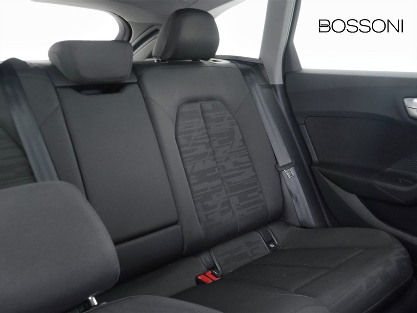 21 - Audi A5 avant 2.0 tdi mhev+ 204cv business advanced