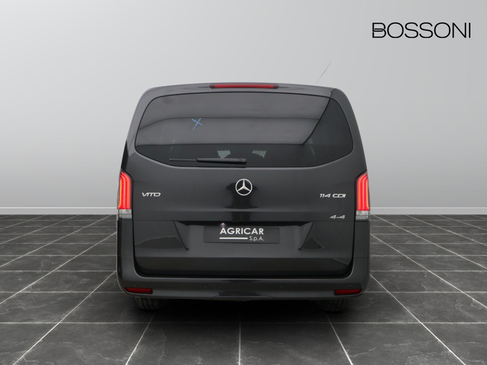 6 - Mercedes Vans Vito 114 cdi long mixto auto my20