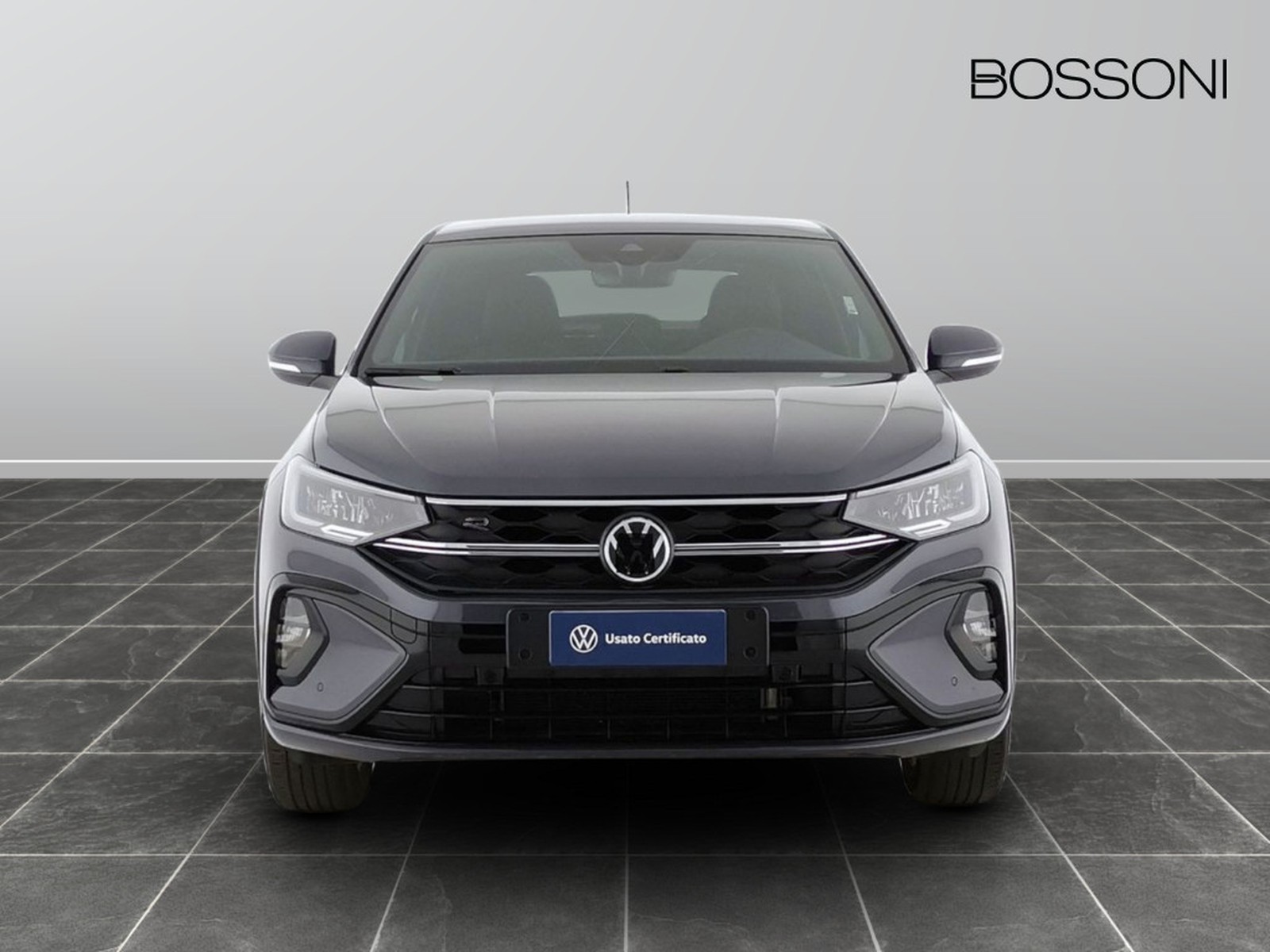 2 - Volkswagen Taigo 1.0 tsi 115cv r-line