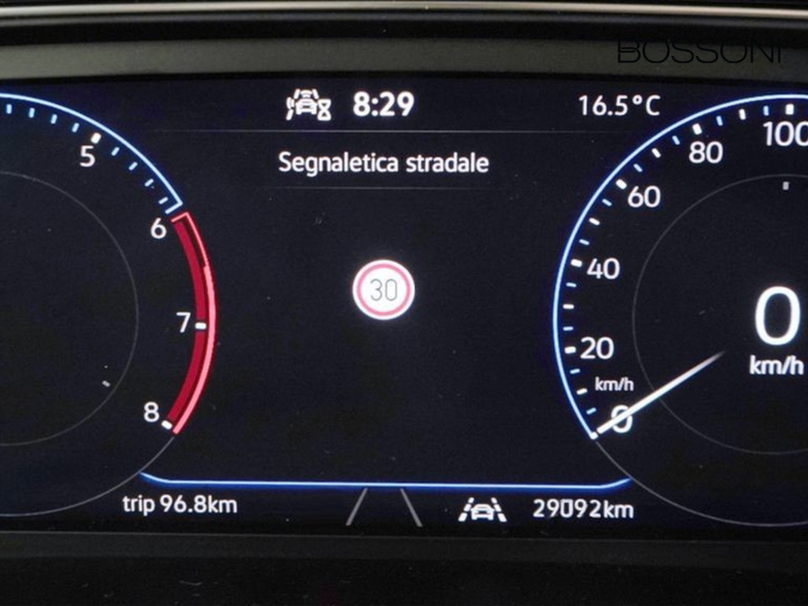 33 - Volkswagen Taigo 1.0 tsi 115cv r-line