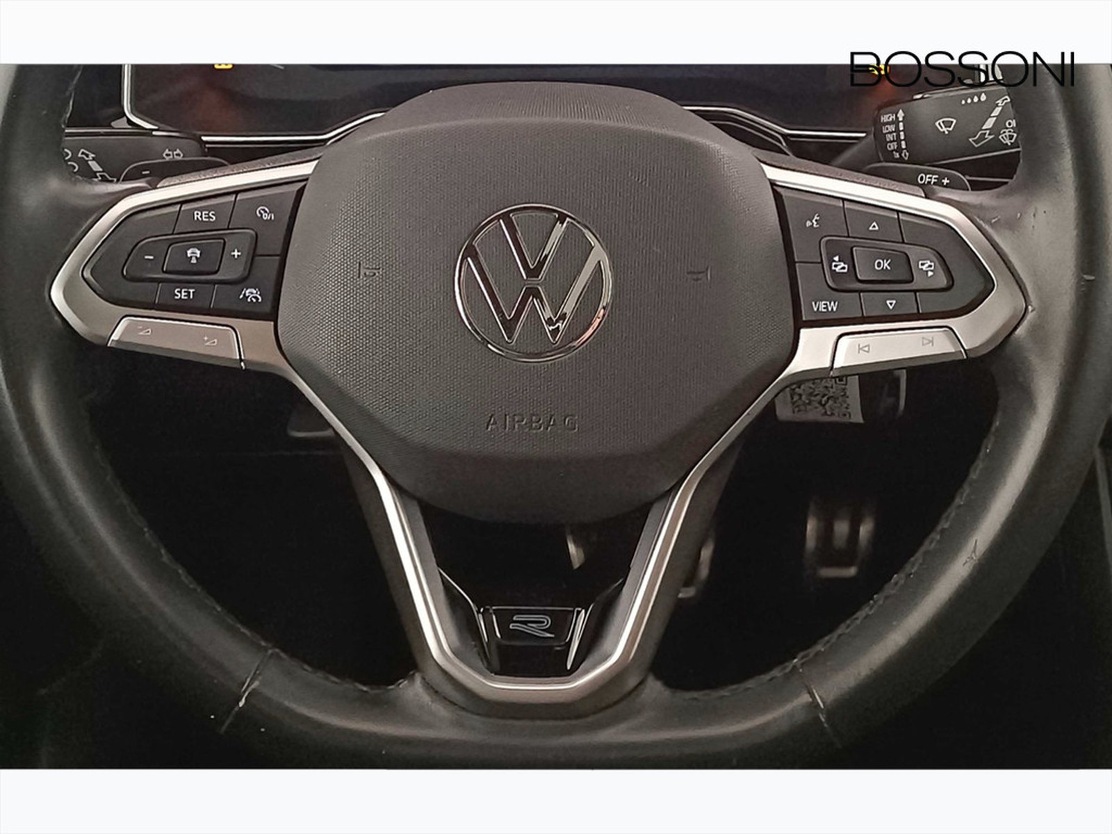 15 - Volkswagen Taigo 1.5 tsi 150cv r-line dsg