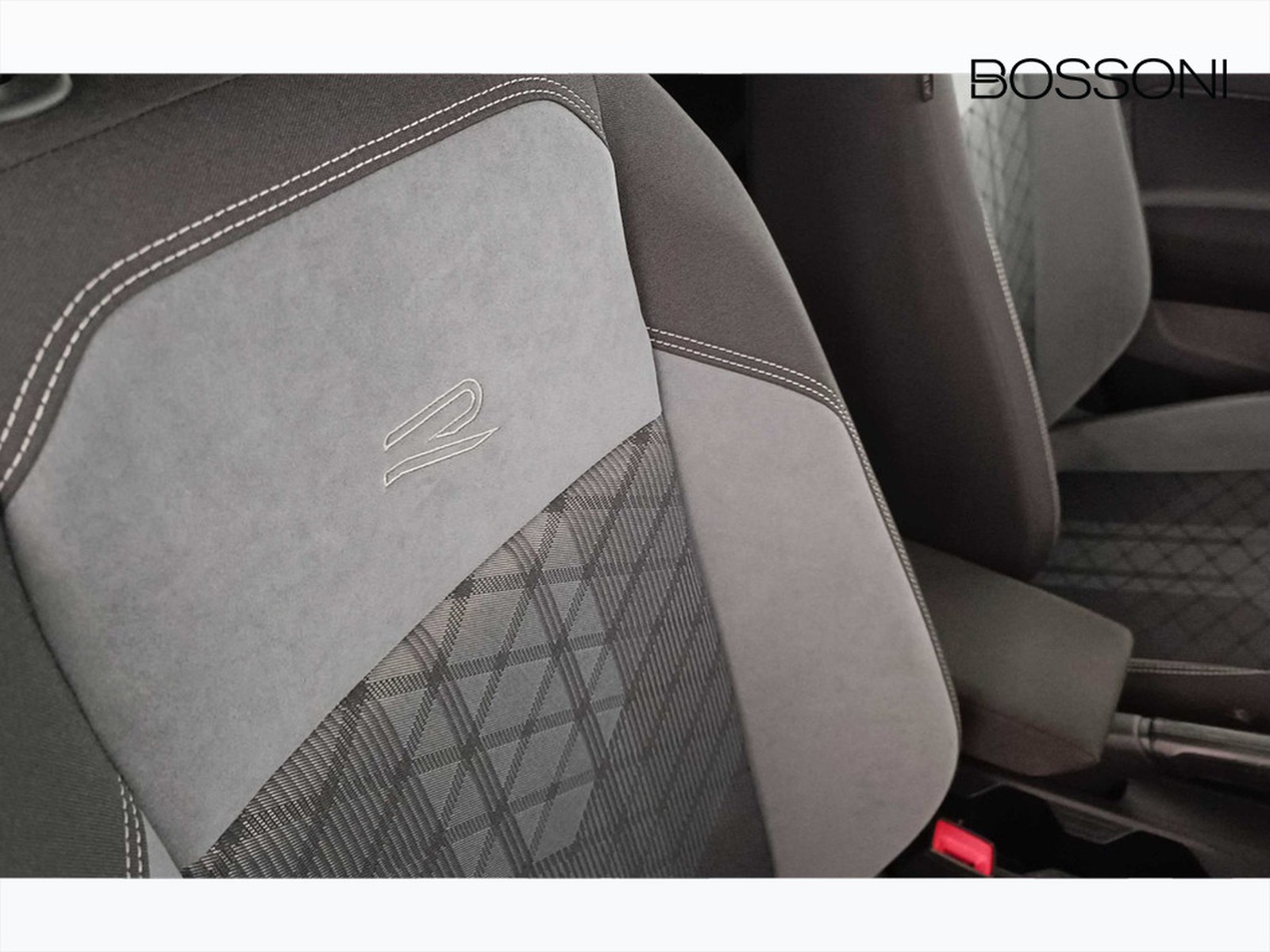 30 - Volkswagen Taigo 1.5 tsi 150cv r-line dsg