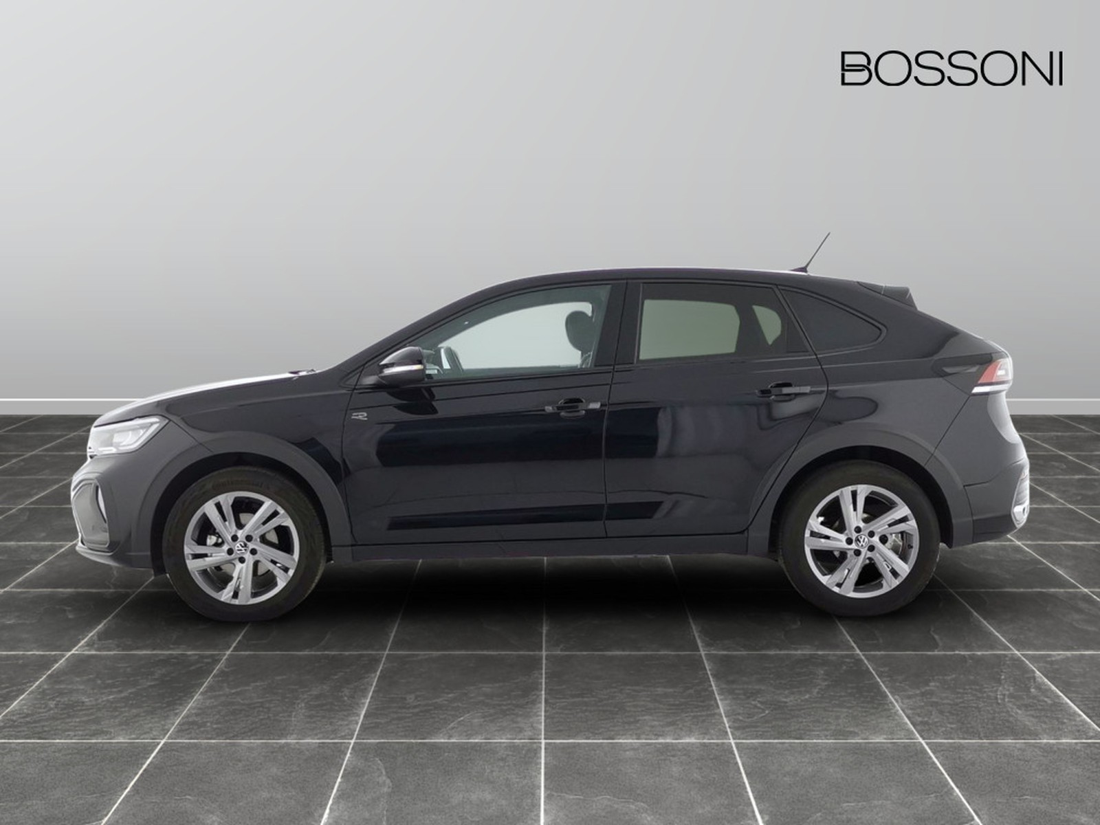 3 - Volkswagen Taigo 1.0 tsi 115cv r-line