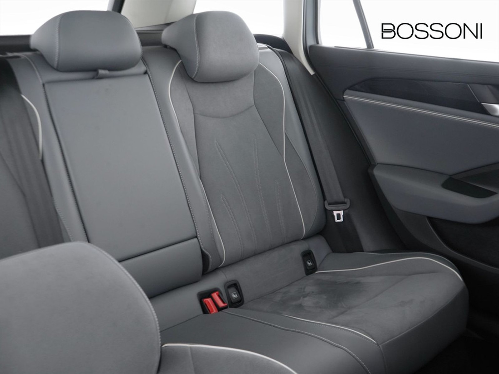 23 - Volkswagen Passat 2.0 tdi scr evo 150cv business dsg