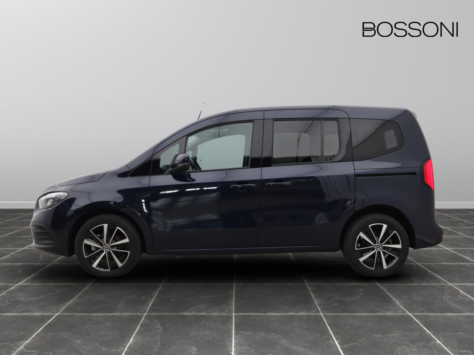 3 - Mercedes Vans Classe T long 180 d sport