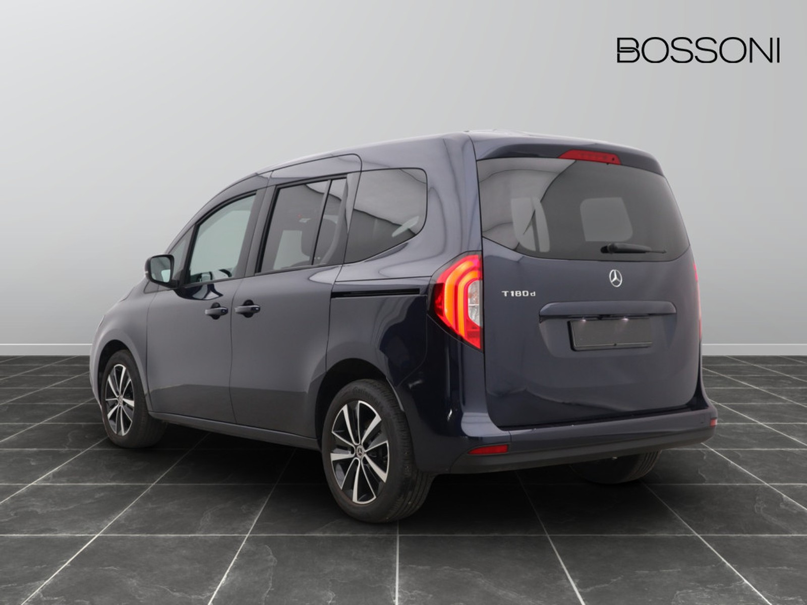 5 - Mercedes Vans Classe T long 180 d sport