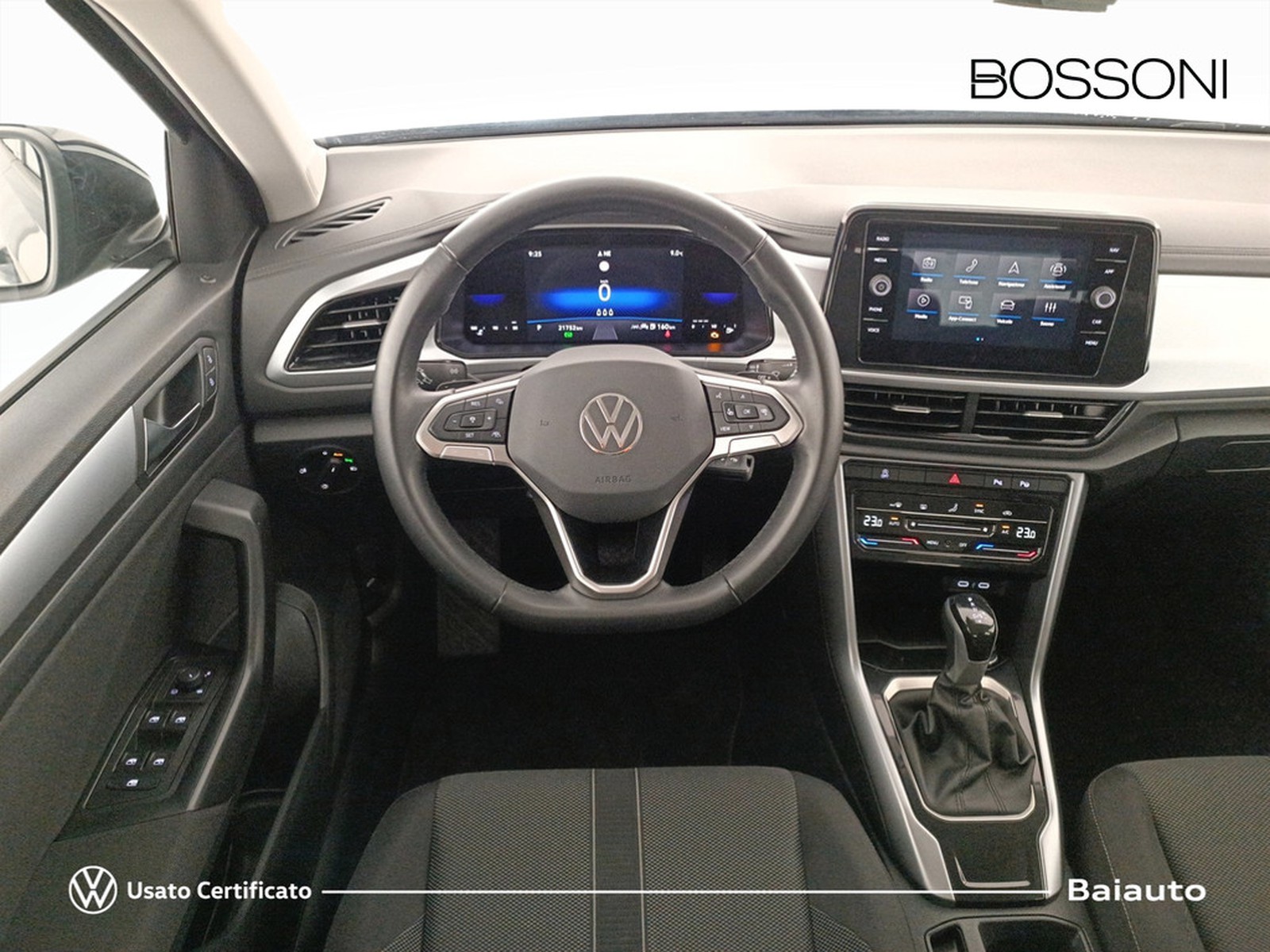 8 - Volkswagen T-Roc 2.0 tdi scr 150cv life dsg