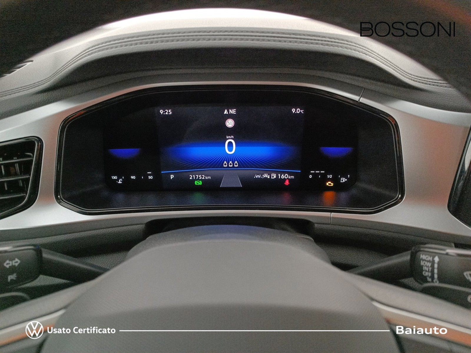 9 - Volkswagen T-Roc 2.0 tdi scr 150cv life dsg