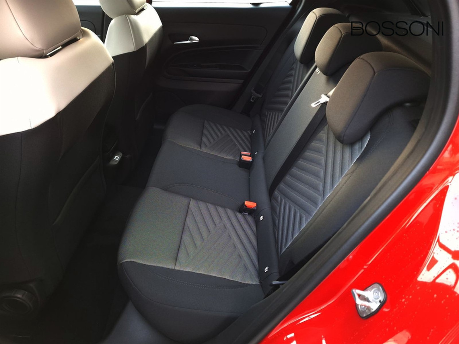 12 - Fiat 600 1.2 hybrid 110cv icon edct