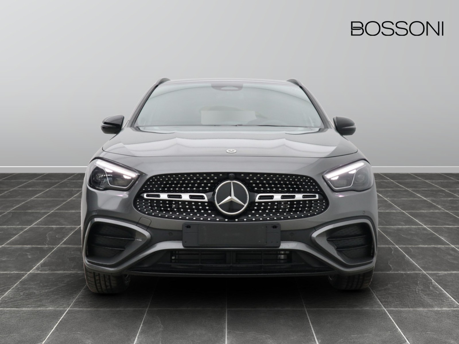 2 - Mercedes GLA 200 d amg line premium 8g-dct