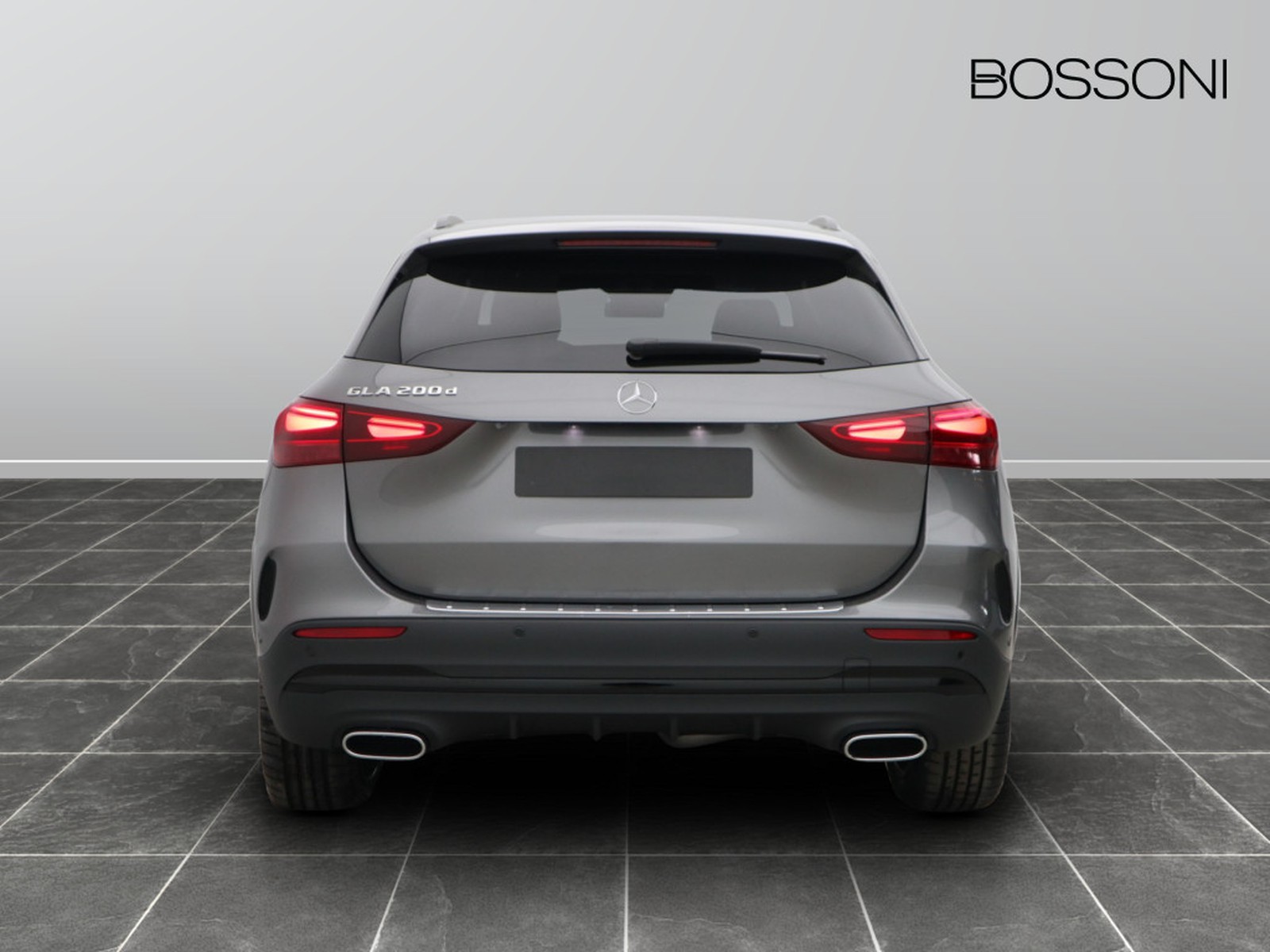 6 - Mercedes GLA 200 d amg line premium 8g-dct