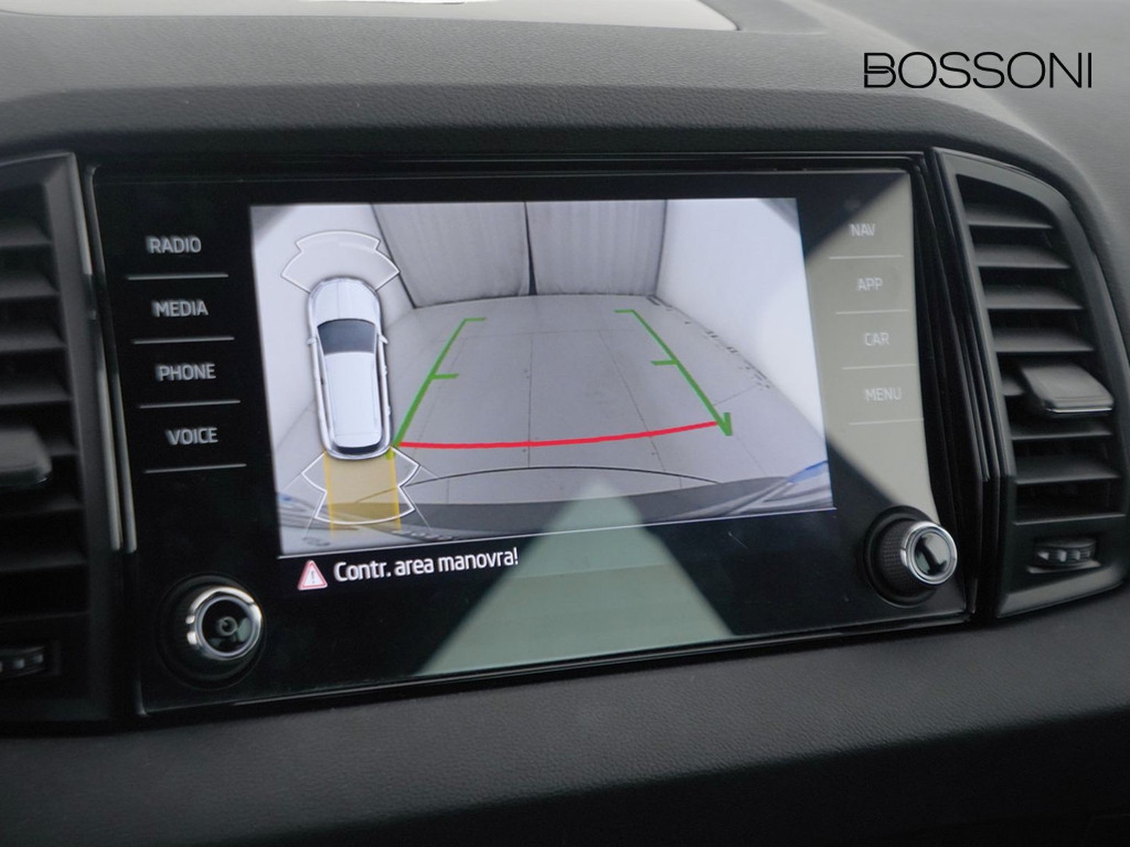 33 - Skoda Karoq 1.5 tsi act sportline dsg