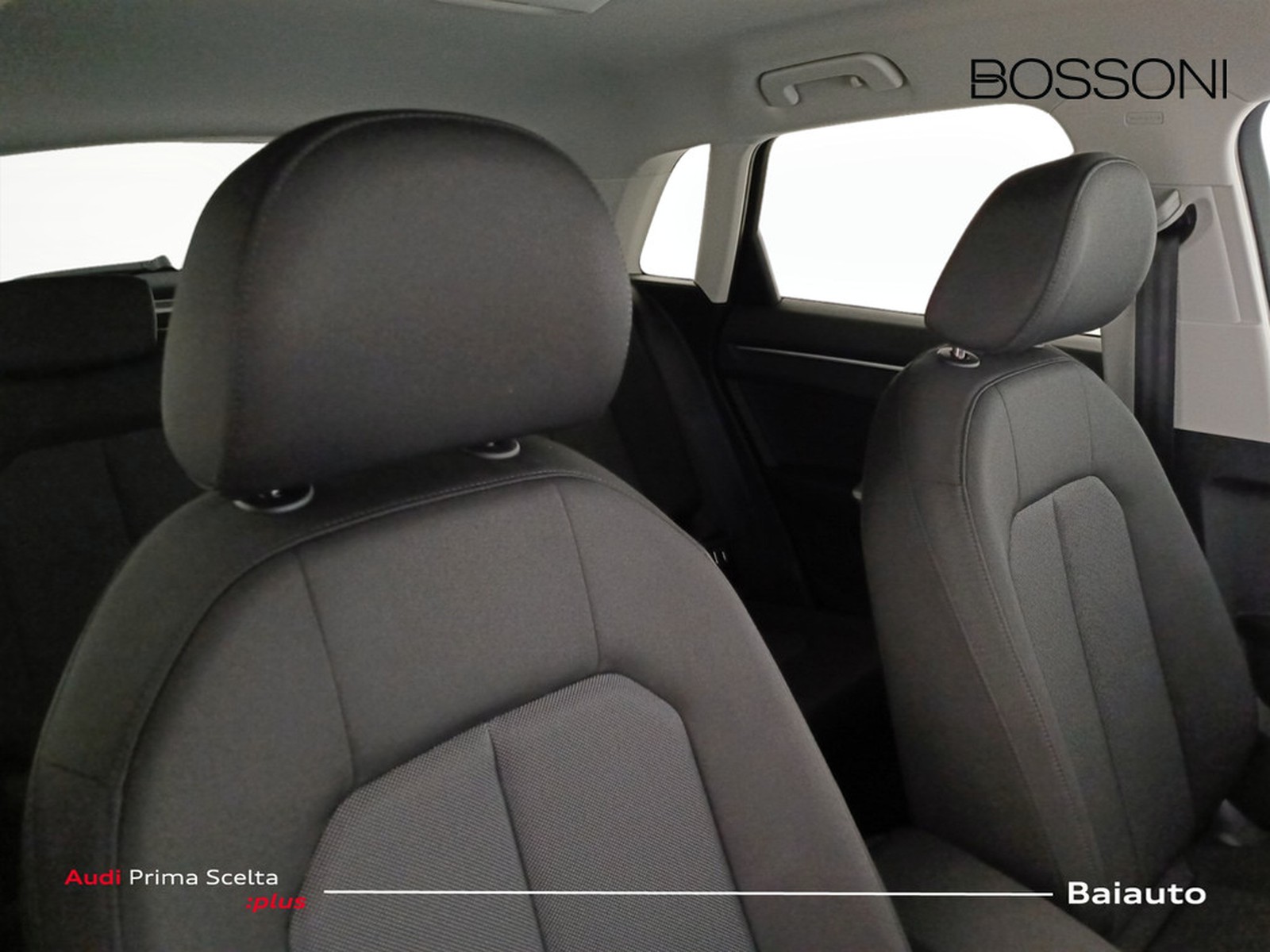 24 - Audi Q3 35 2.0 tdi business advanced s tronic