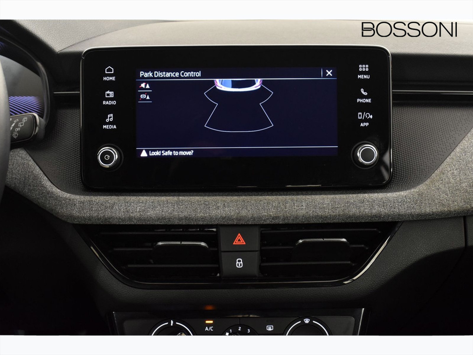 24 - Skoda Kamiq 1.0 tsi 95cv selection