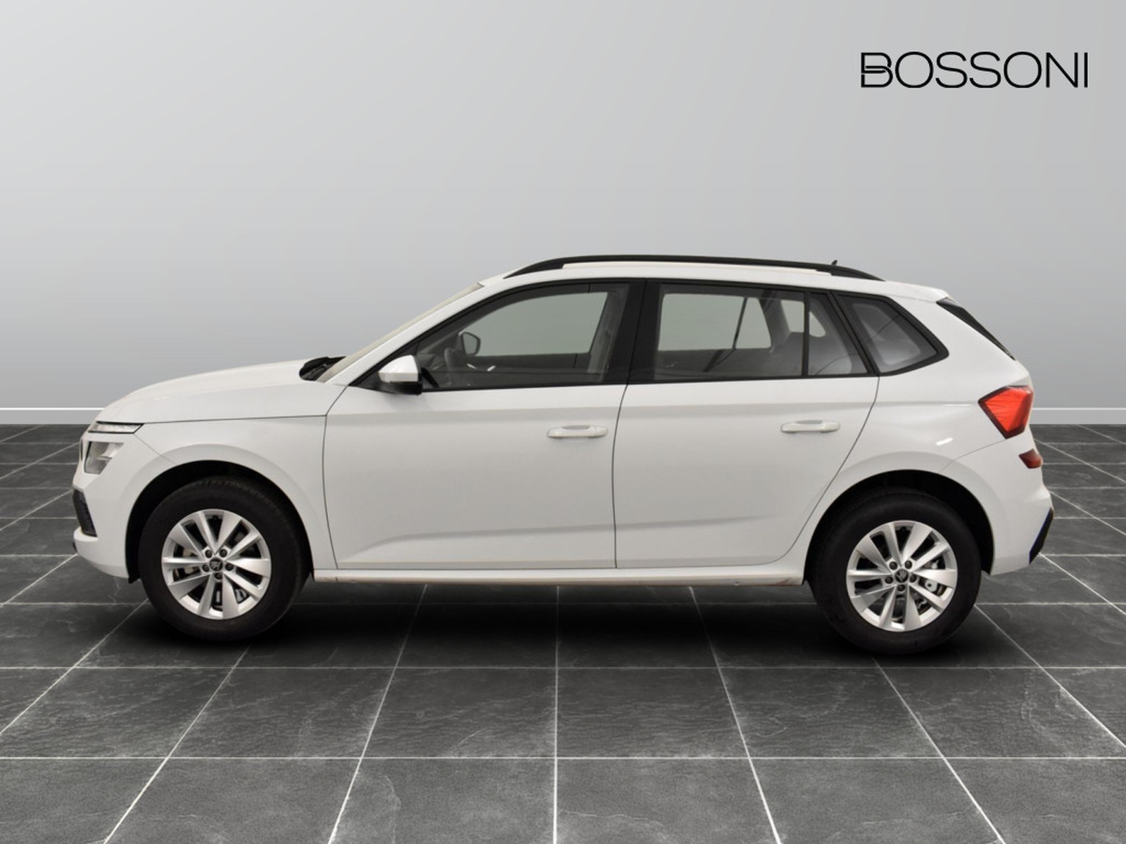 3 - Skoda Kamiq 1.0 tsi 95cv selection