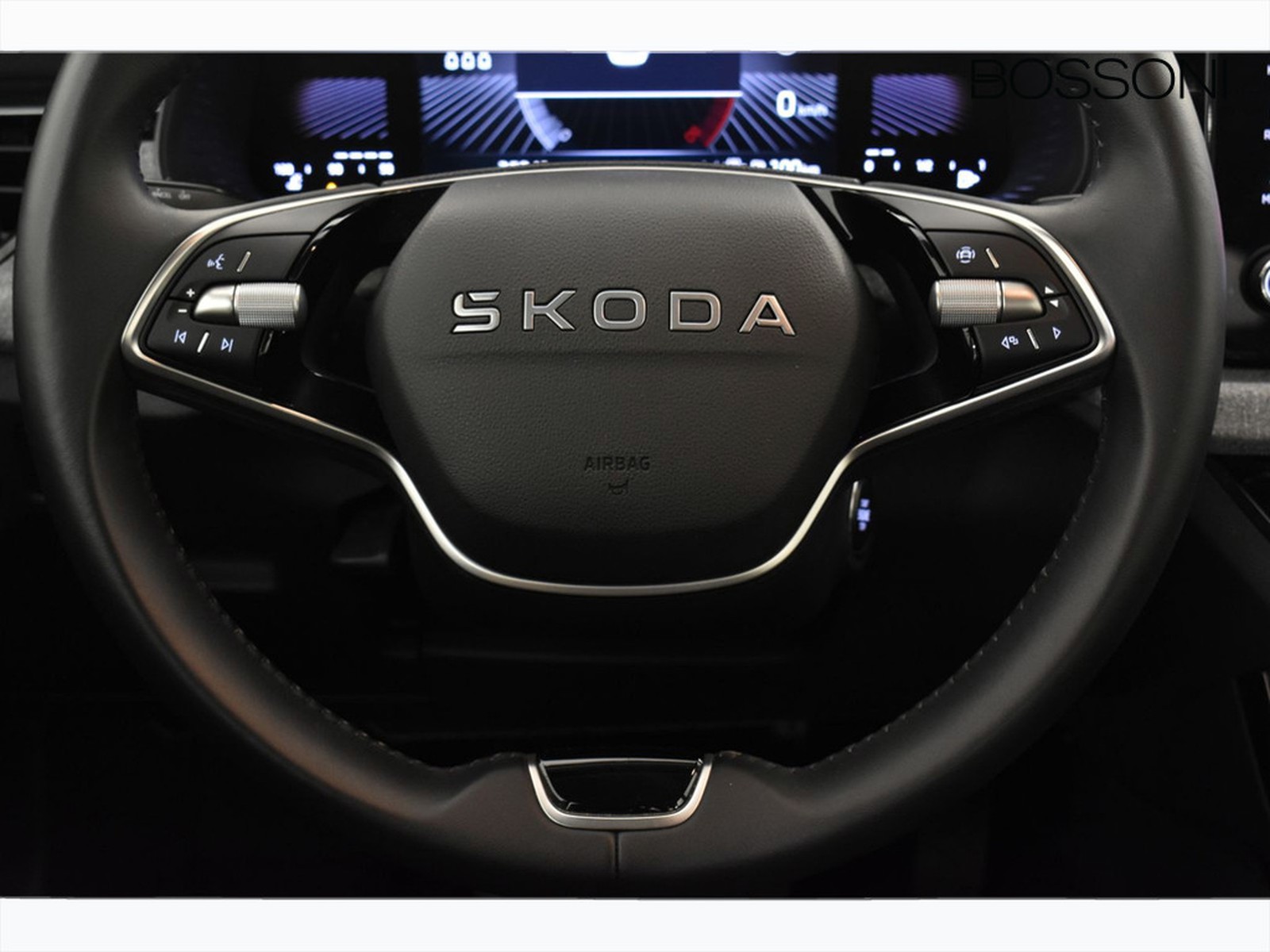 15 - Skoda Kamiq 1.0 tsi 95cv selection