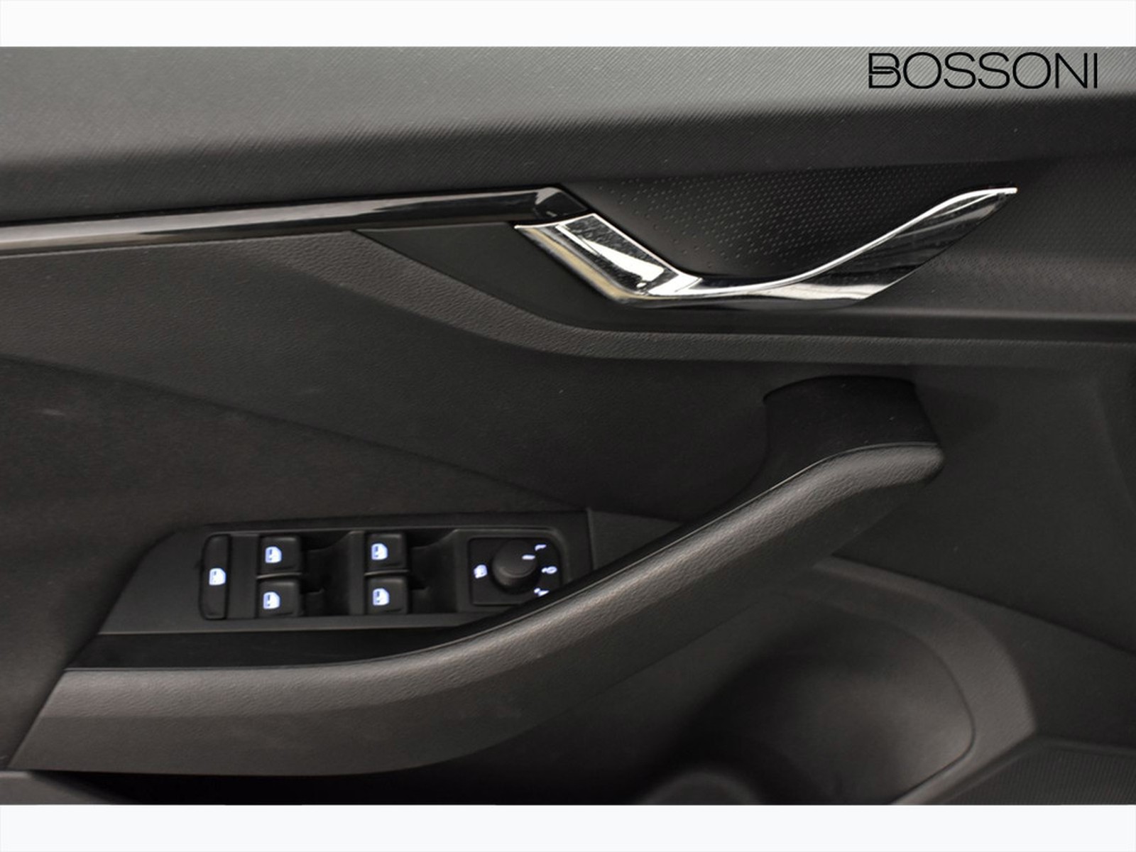 16 - Skoda Kamiq 1.0 tsi 95cv selection