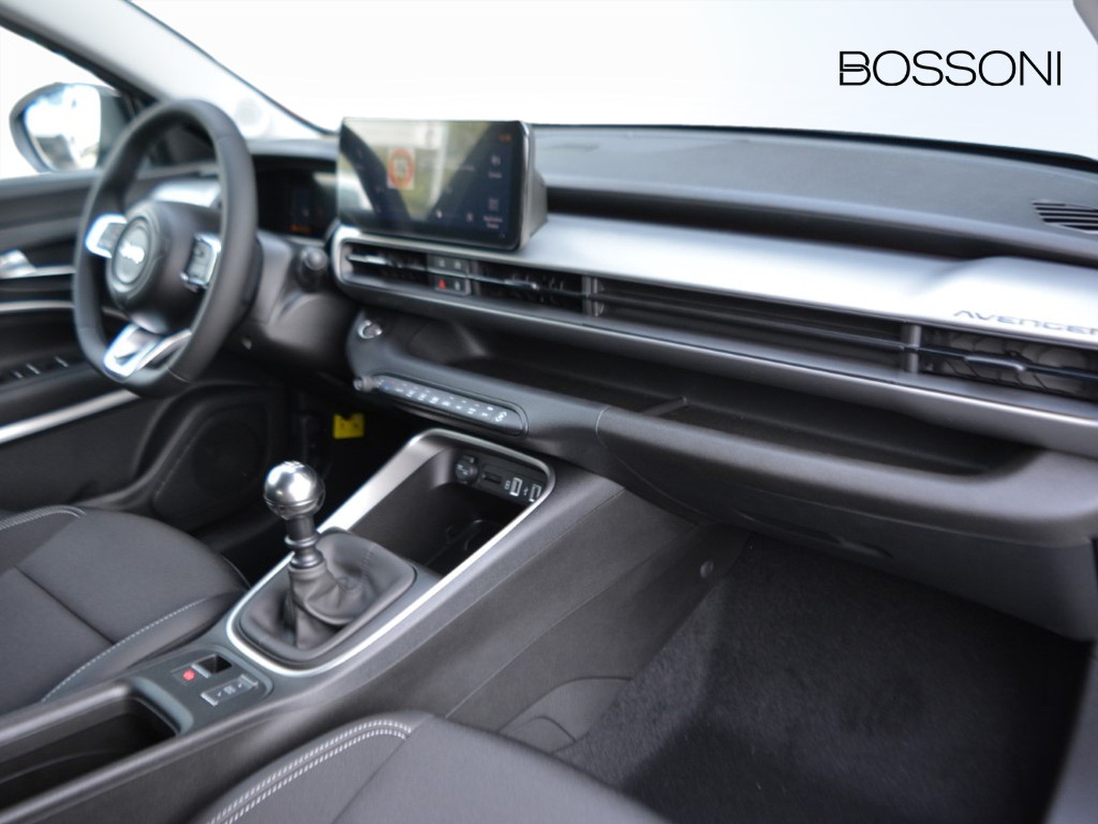 8 - Jeep Avenger 1.2 turbo 100cv summit fwd