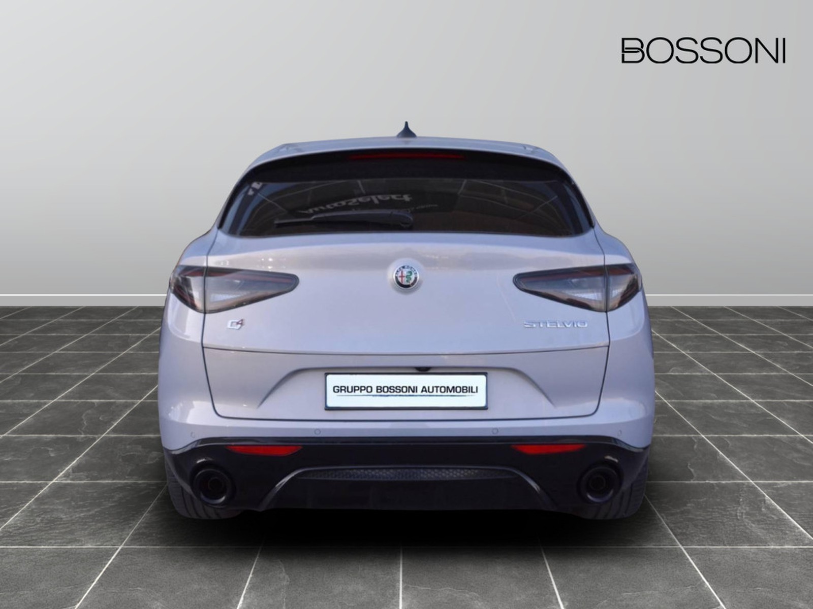 4 - Alfa Romeo Stelvio 2.2 turbo 210cv veloce q4 at8