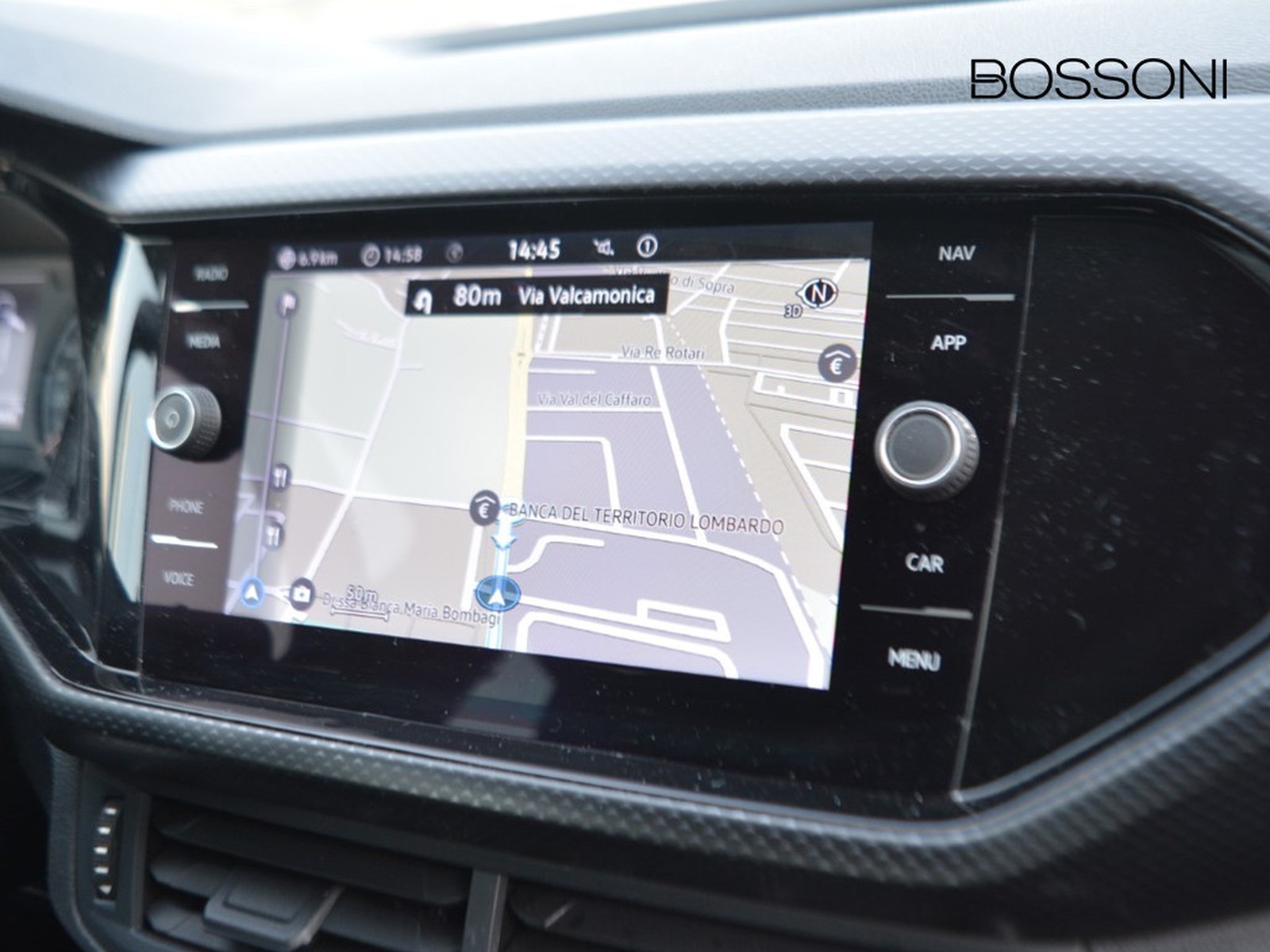 10 - Volkswagen T-Cross 1.5 tsi 150cv style dsg