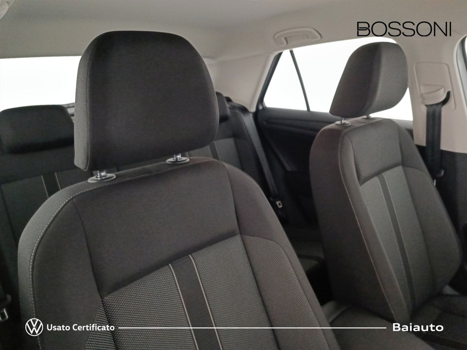 22 - Volkswagen T-Roc 2.0 tdi scr 150cv life dsg