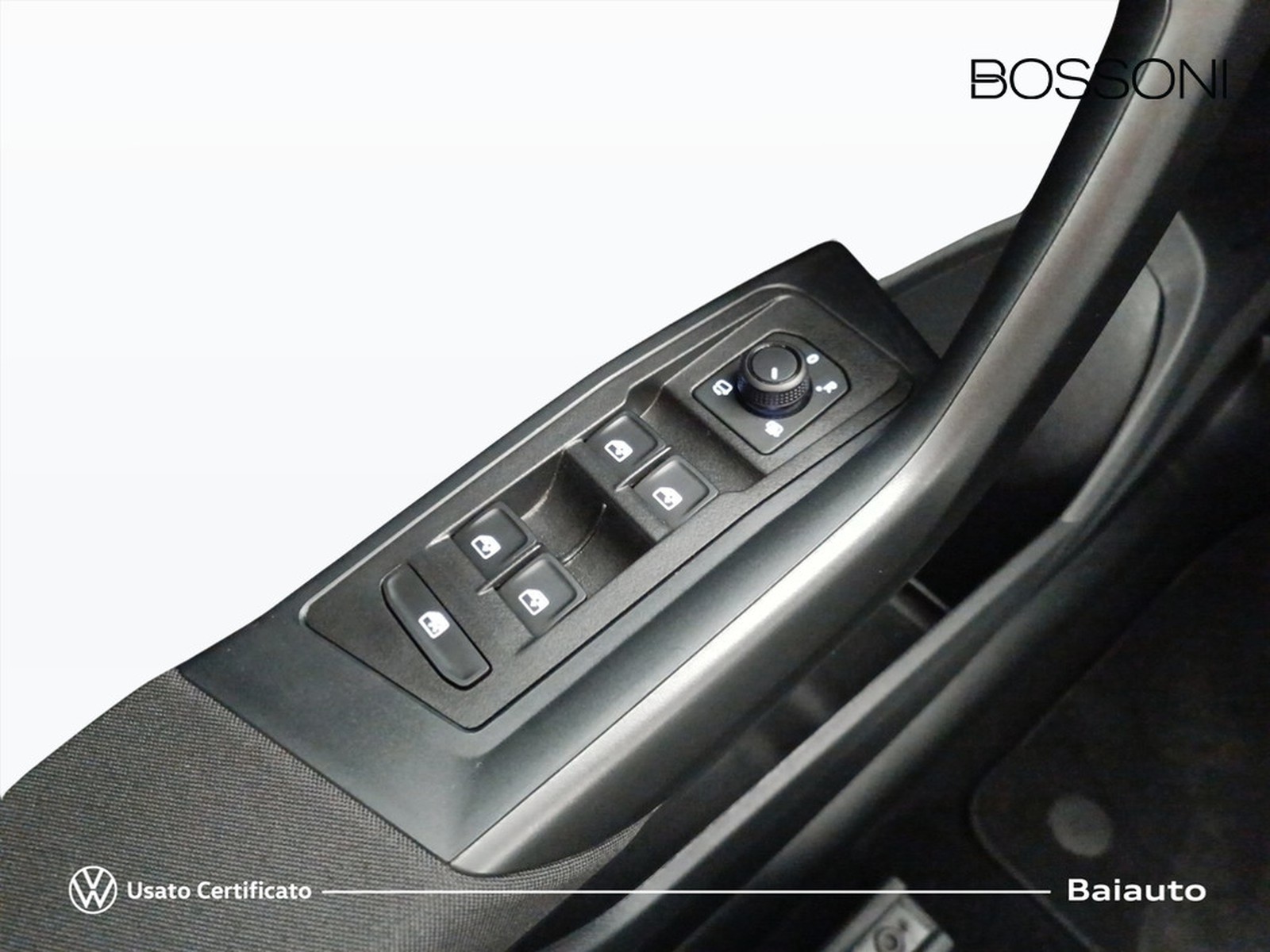 18 - Volkswagen T-Roc 2.0 tdi scr 115cv life