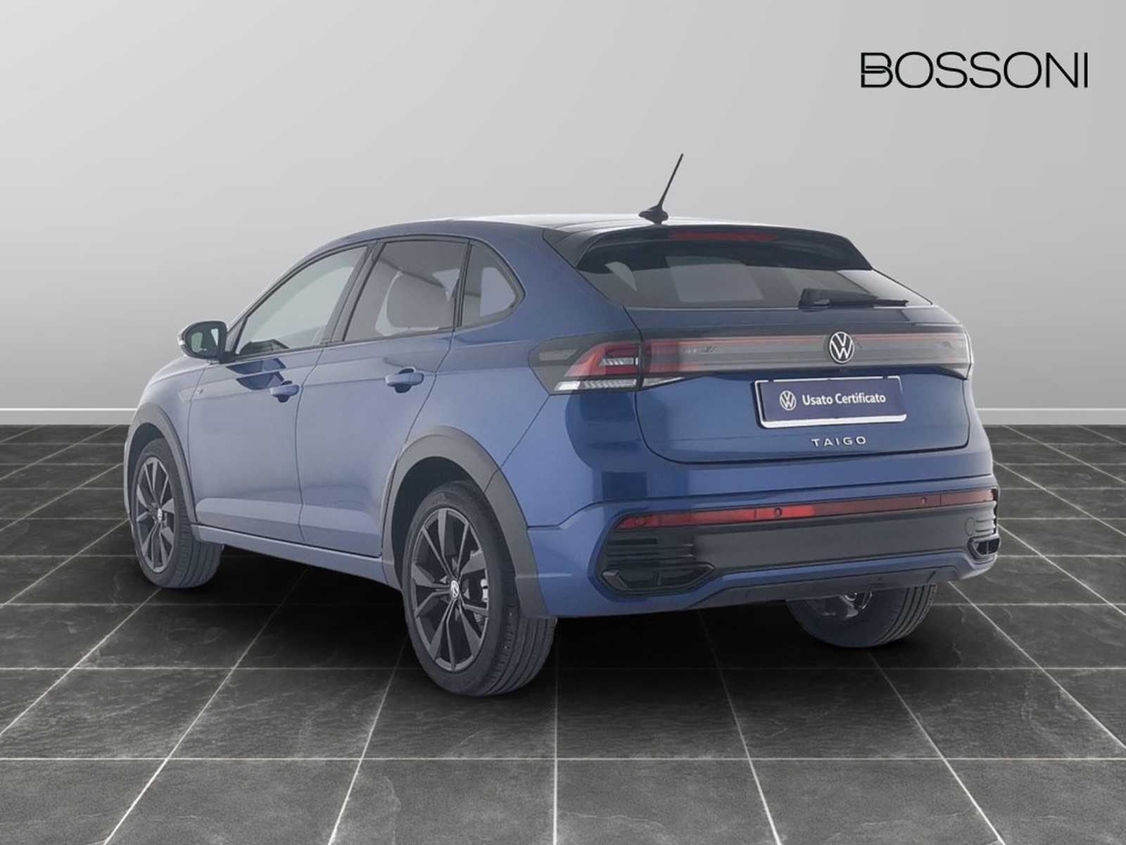 4 - Volkswagen Taigo 1.0 tsi 115cv r-line dsg