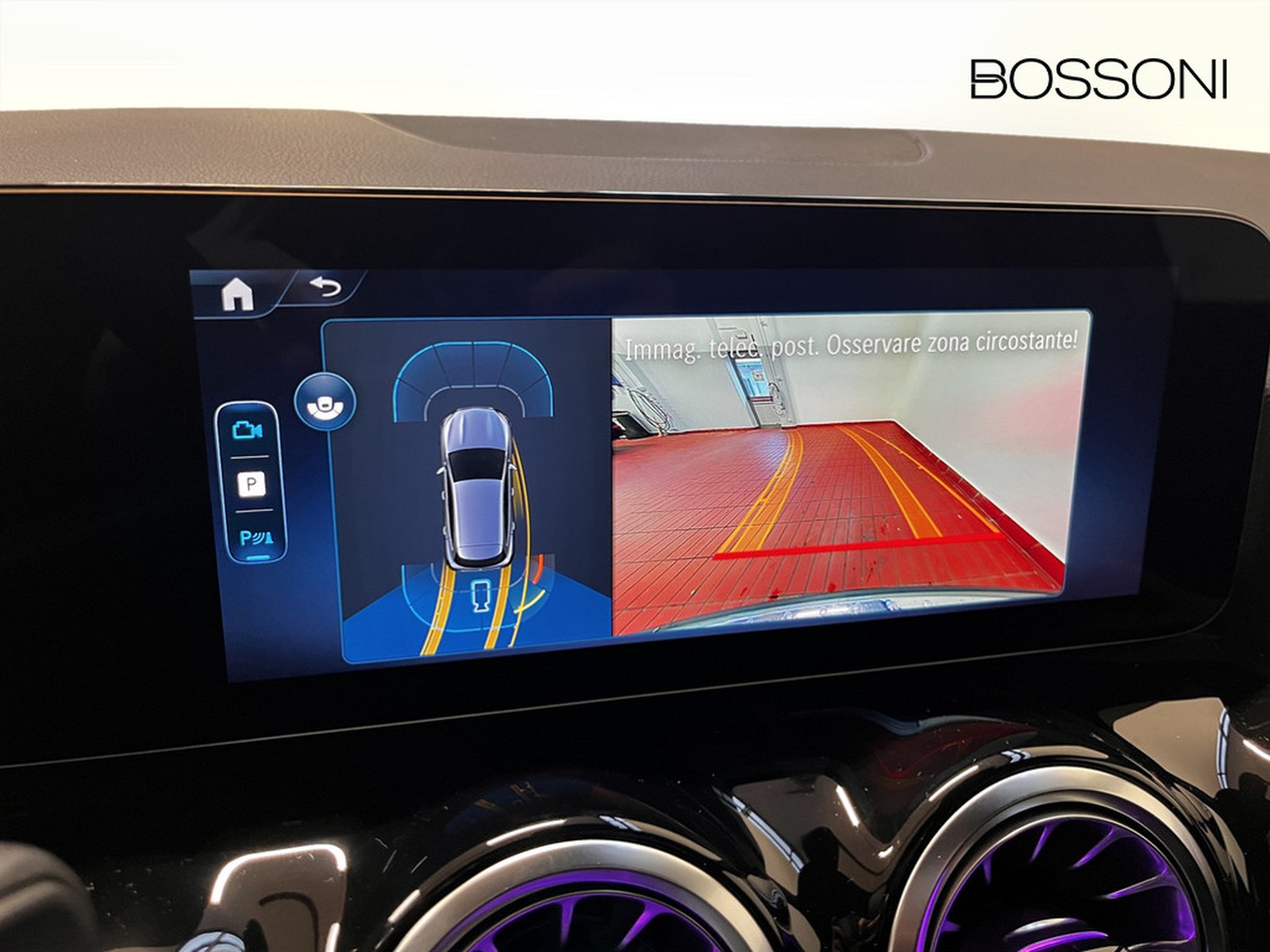 11 - Mercedes GLA 200 d amg line premium 4matic 8g-dct