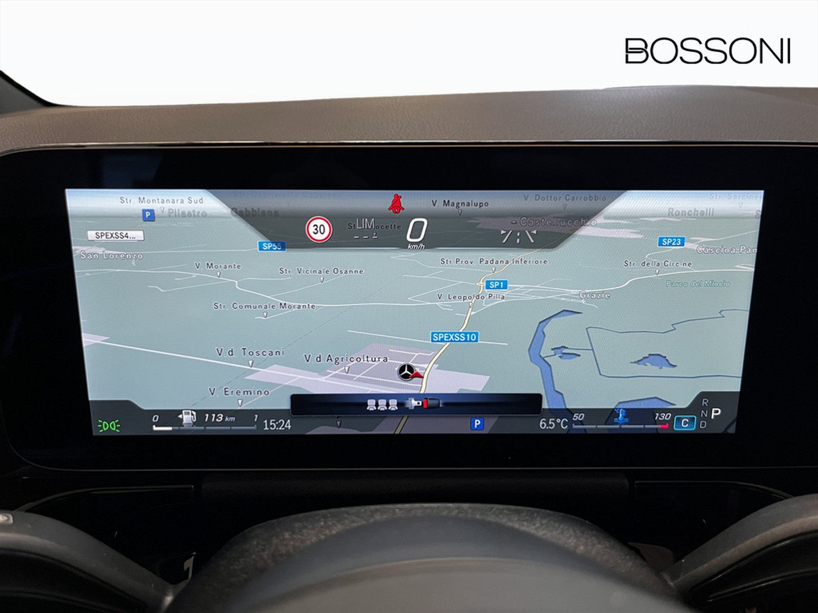 16 - Mercedes GLA 200 d amg line premium 4matic 8g-dct