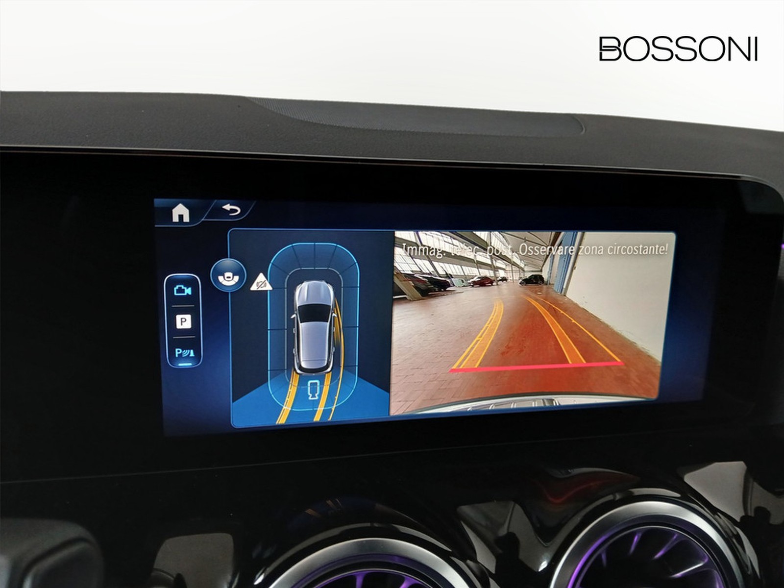 11 - Mercedes GLA 200 d amg line premium 4matic 8g-dct