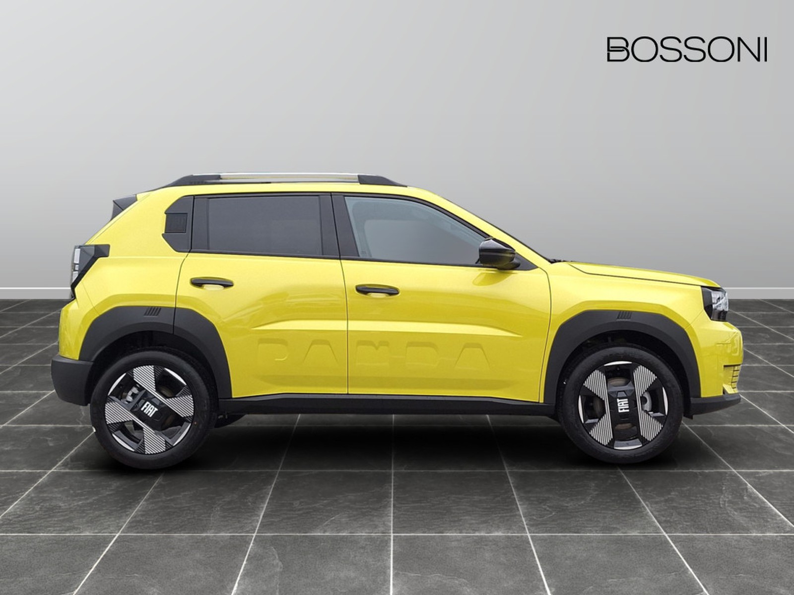 4 - Fiat Grande Panda 1.2 hybrid 110cv la prima