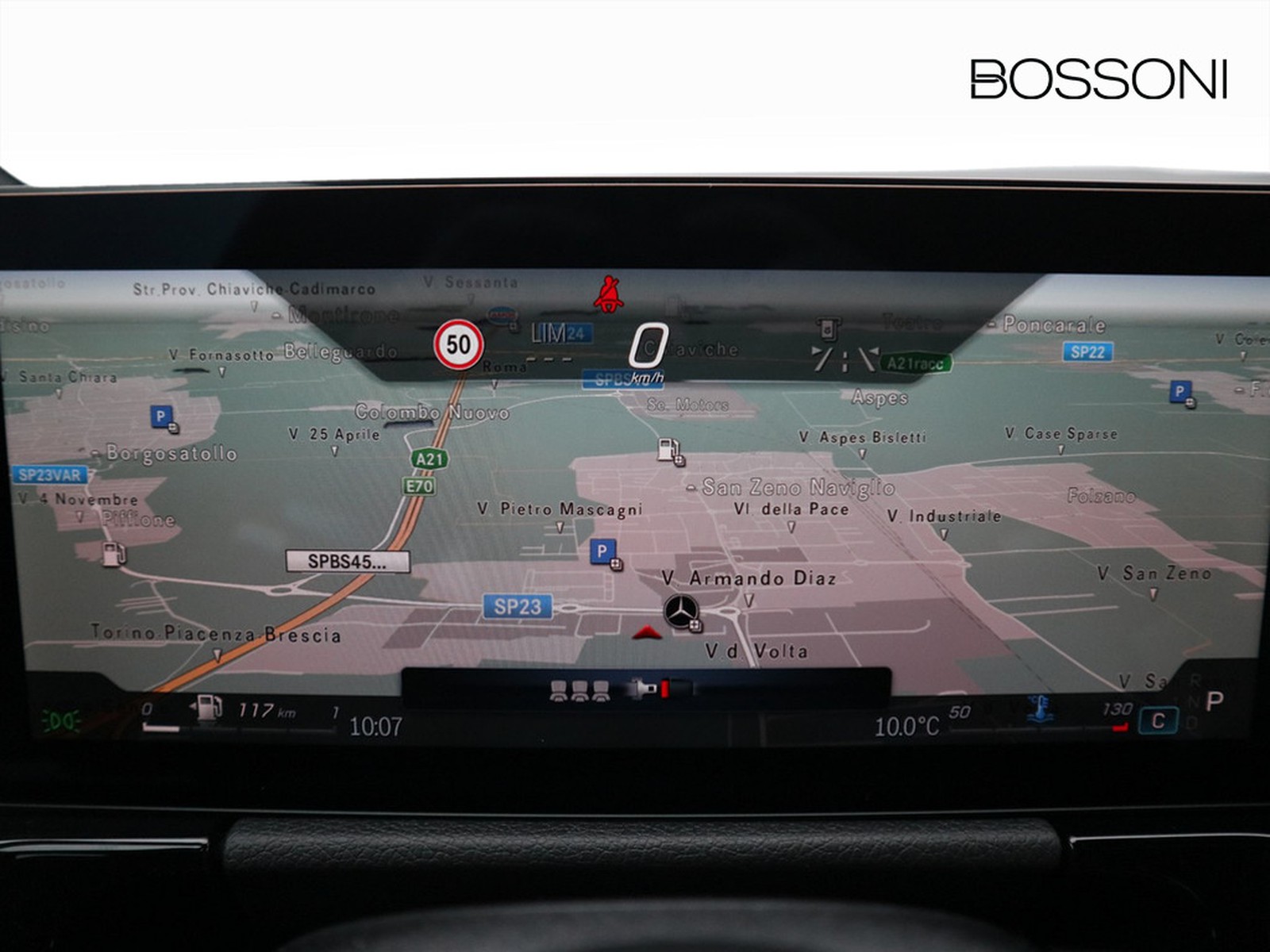 16 - Mercedes GLA 200 d amg line premium 4matic 8g-dct