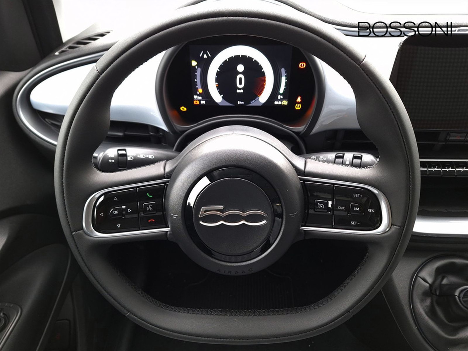 8 - Fiat 500 1.0 hybrid torino