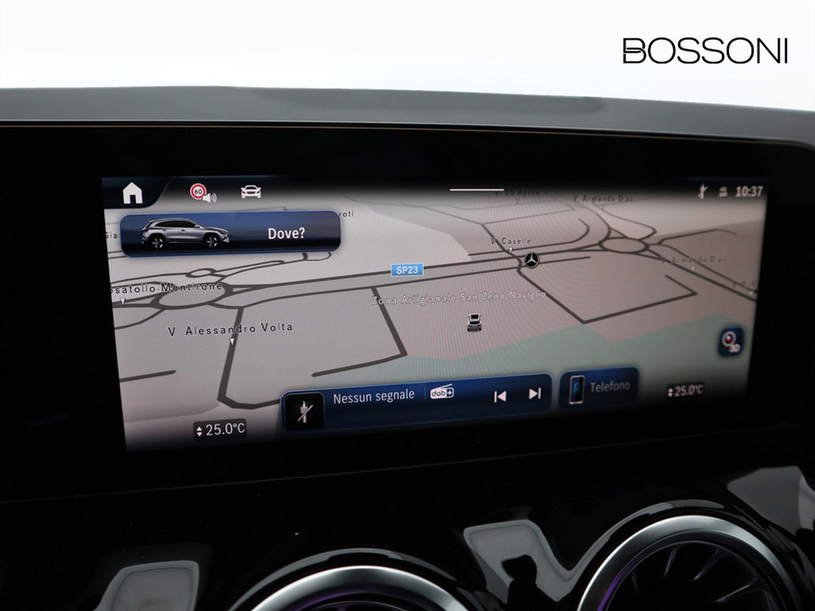 10 - Mercedes GLA 200 d amg line premium 8g-dct