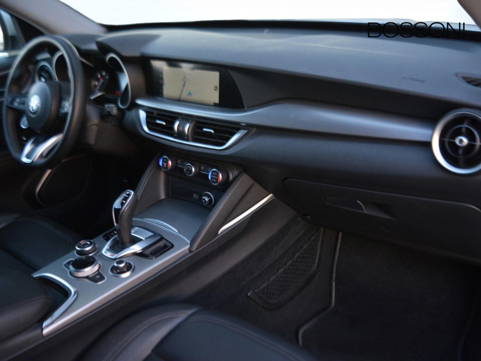 8 - Alfa Romeo Stelvio 2.2 turbo 190cv sprint q4 at8