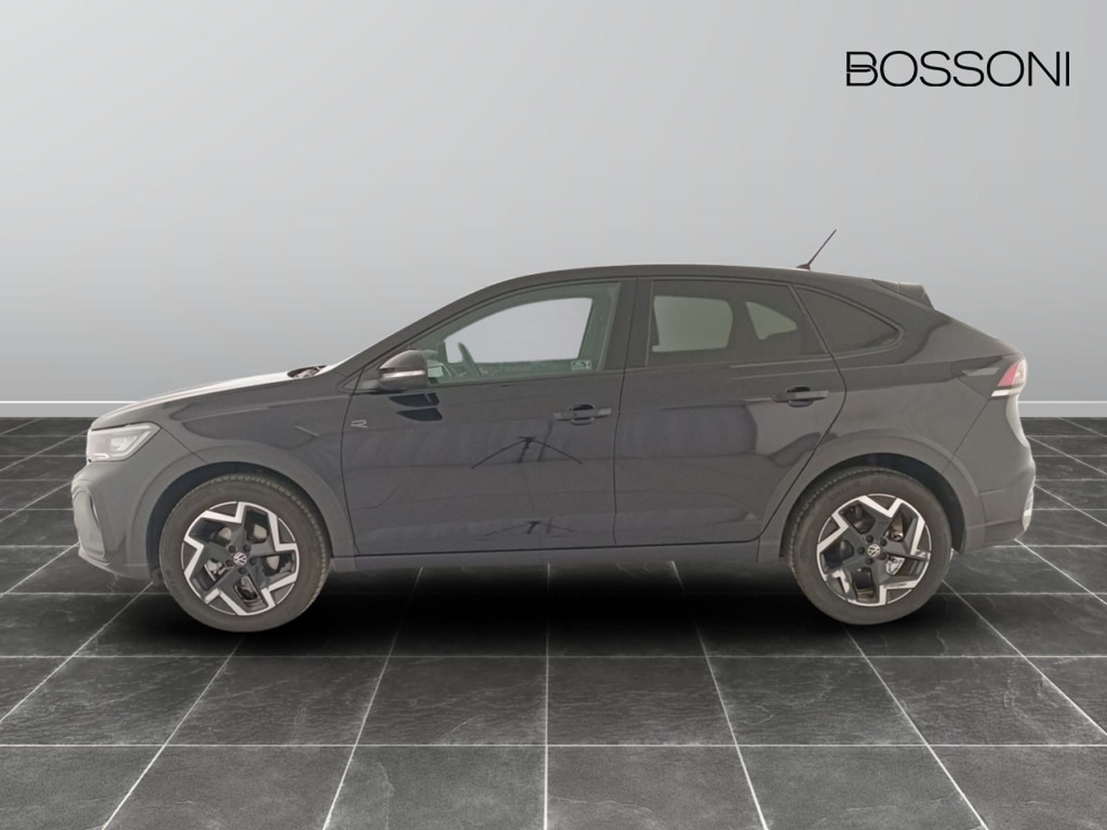 3 - Volkswagen Taigo 1.0 tsi 115cv r-line