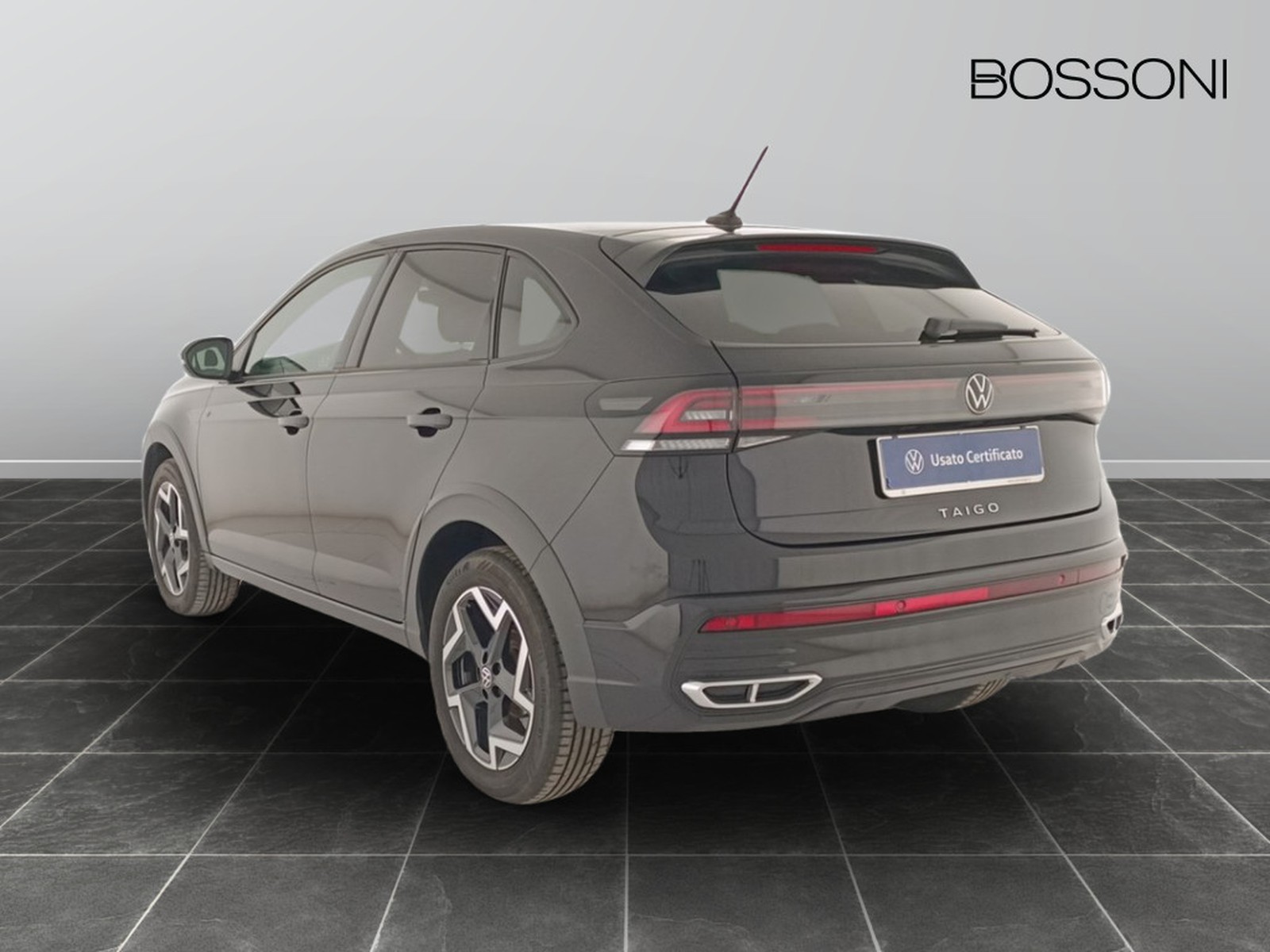 4 - Volkswagen Taigo 1.0 tsi 115cv r-line