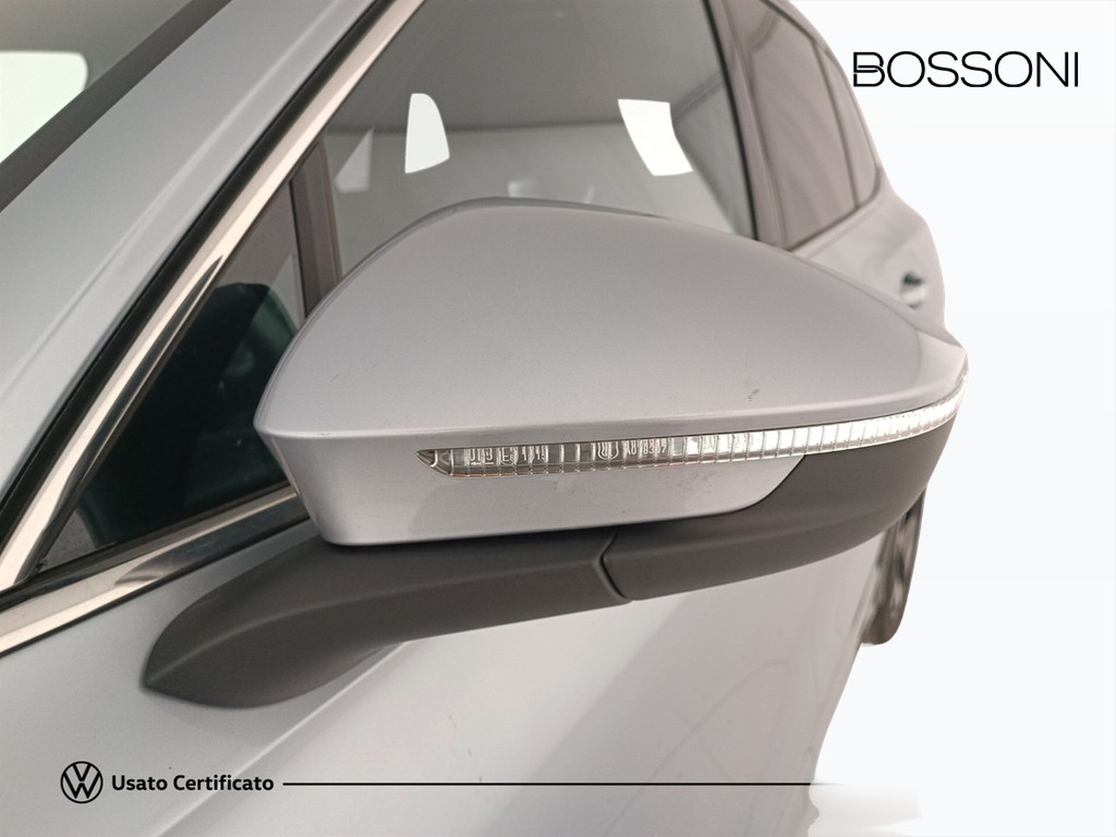 26 - Volkswagen Tiguan 2.0 tdi scr 150cv r-line dsg