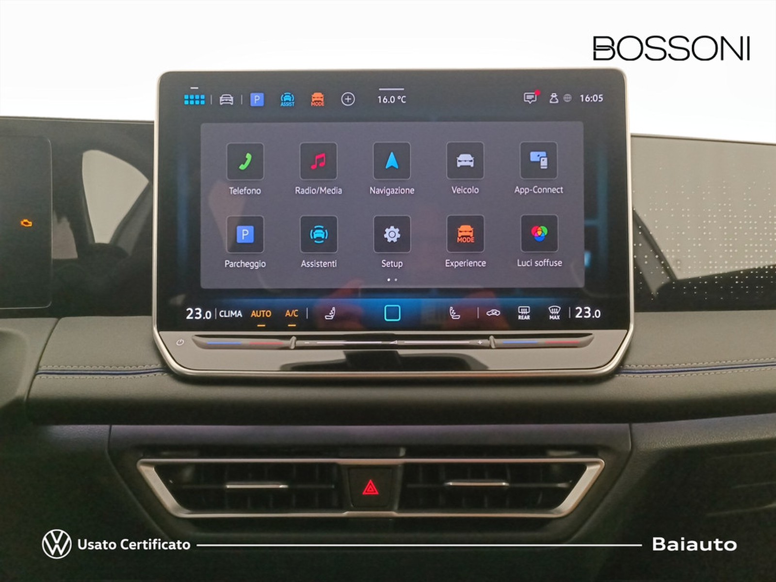 10 - Volkswagen Tiguan 2.0 tdi scr 150cv r-line dsg