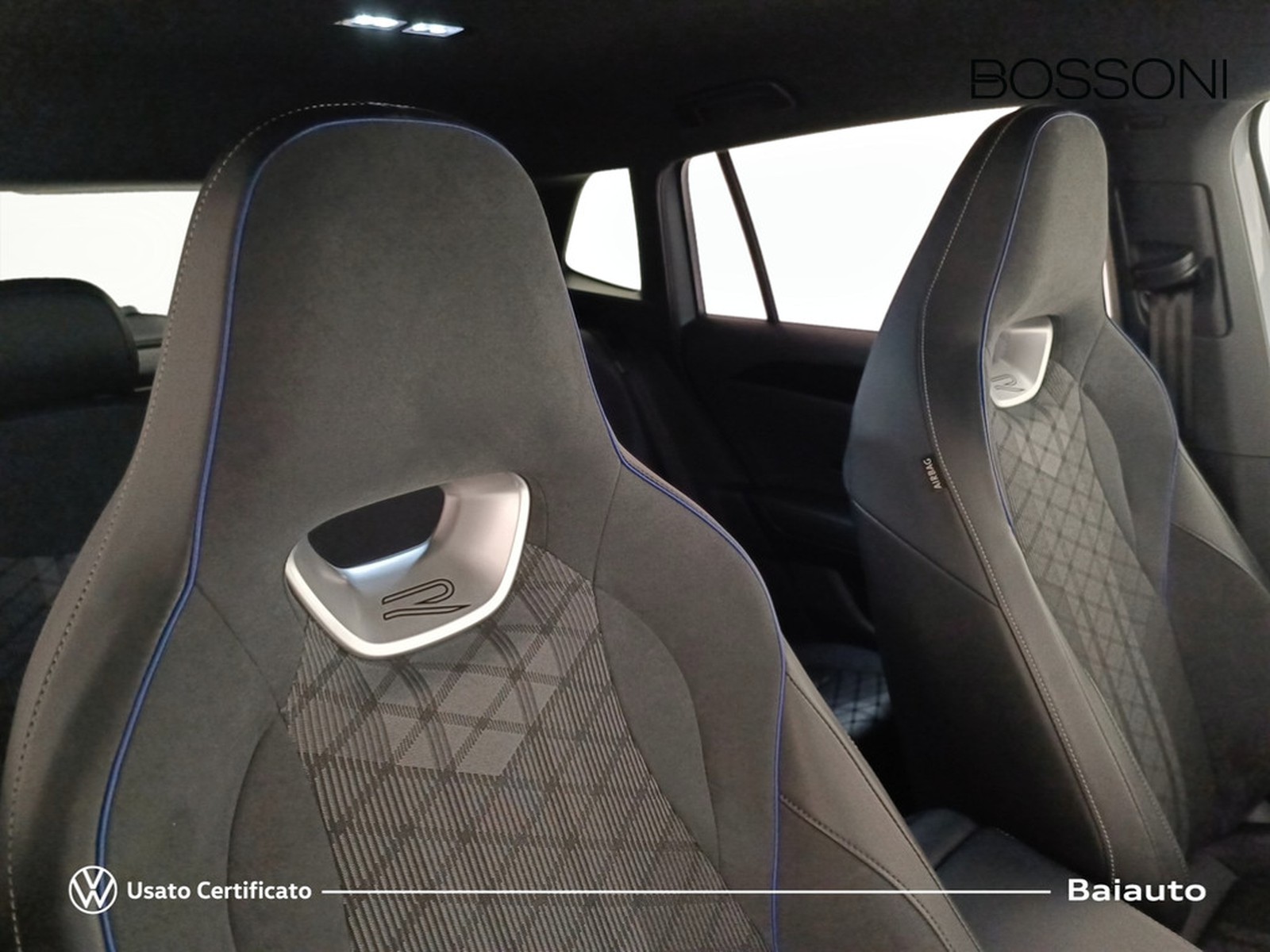 23 - Volkswagen Tiguan 2.0 tdi scr 150cv r-line dsg