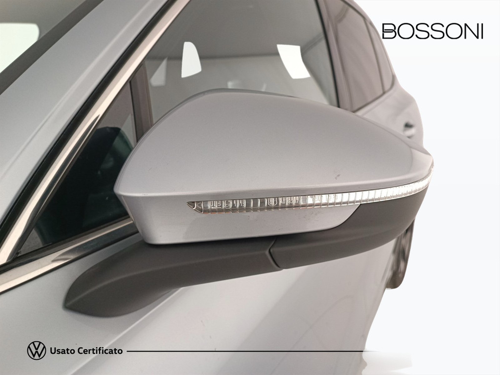 26 - Volkswagen Tiguan 2.0 tdi scr 150cv r-line dsg