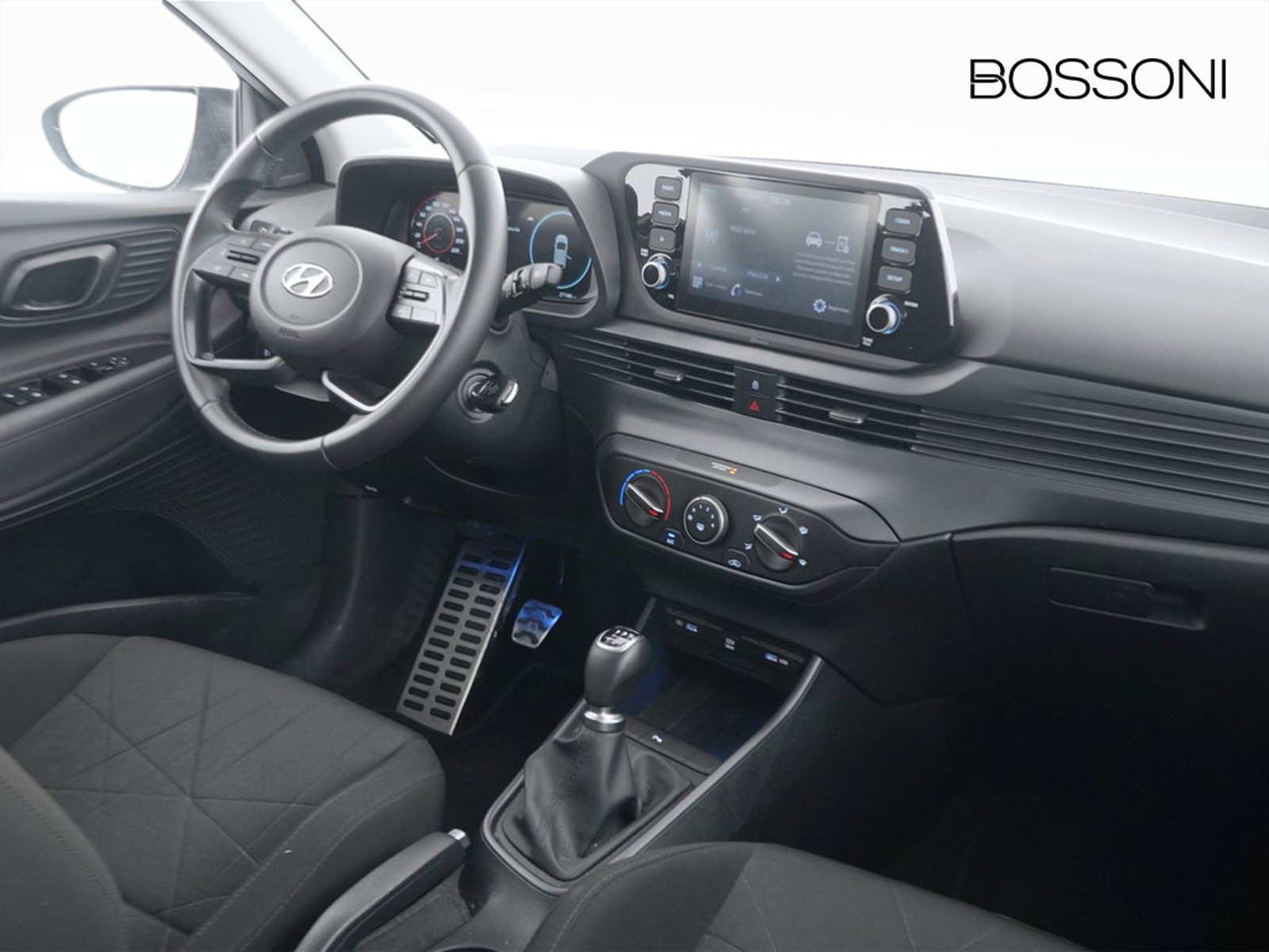 6 - Hyundai Bayon 1.2 mpi xclass