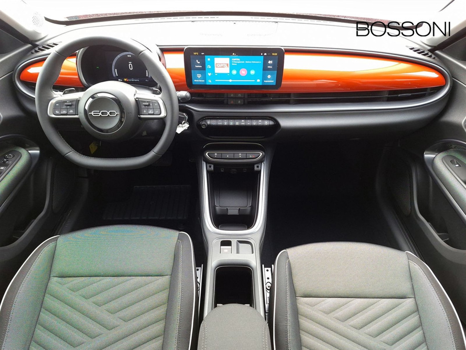 8 - Fiat 600 1.2 hybrid 145cv icon