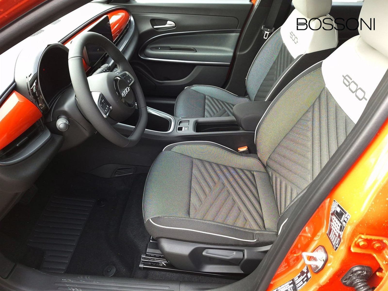 11 - Fiat 600 1.2 hybrid 145cv icon