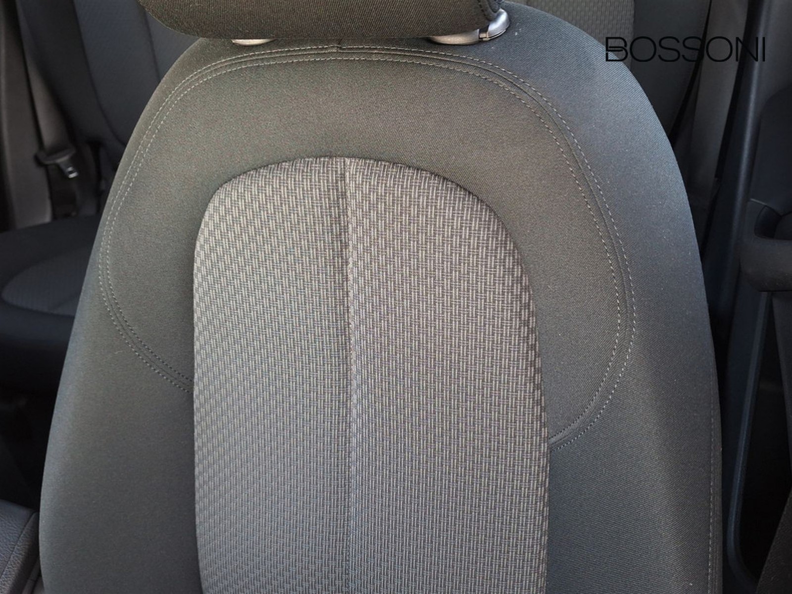 22 - BMW X1 18d sdrive business advantage steptronic