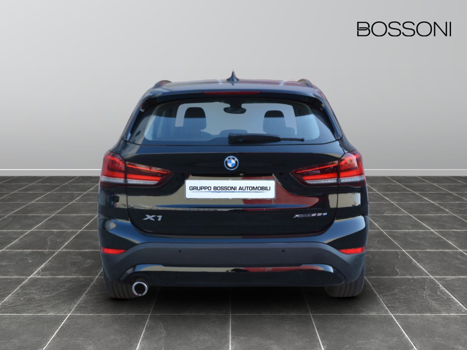 4 - BMW X1 25e xdrive business advantage steptronic