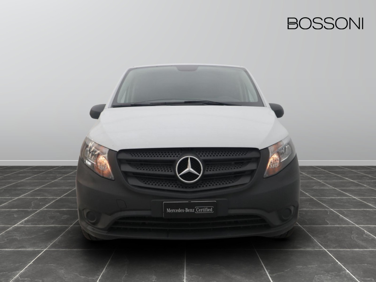 2 - Mercedes Vans Vito efurgone long 35kwh